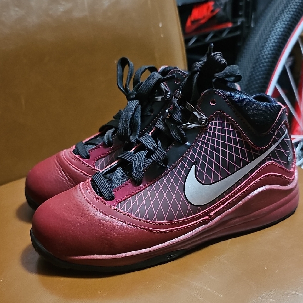 Nike Kids Maroon and Black Sneakers with Silver Swoosh